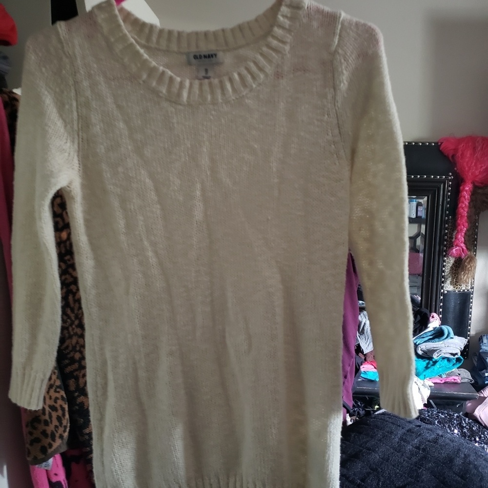 old navy knit shirt